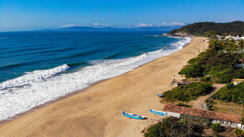 Praia Estaleirinho - Balneário Camboriú