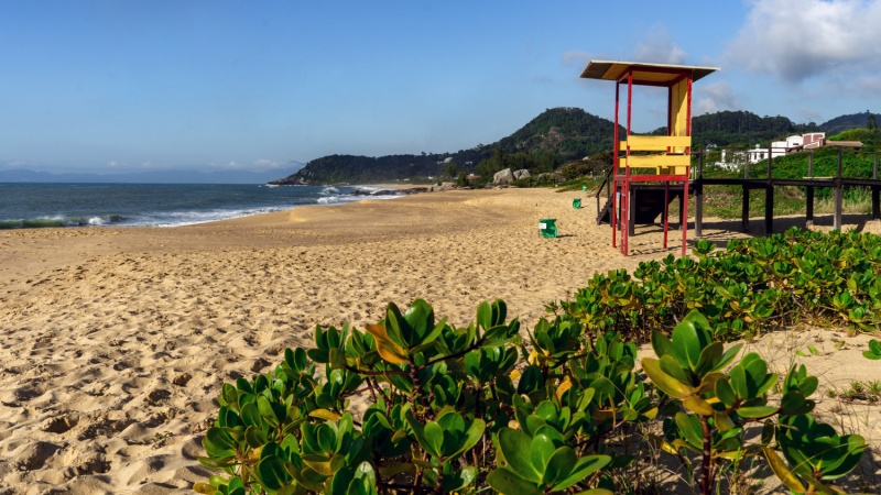 Praia Estaleiro - Balneário Camboriú
