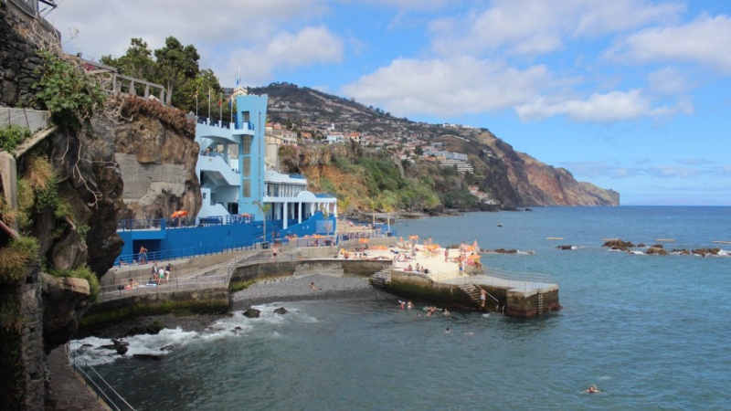 Praia Ribeirinha em Funchal