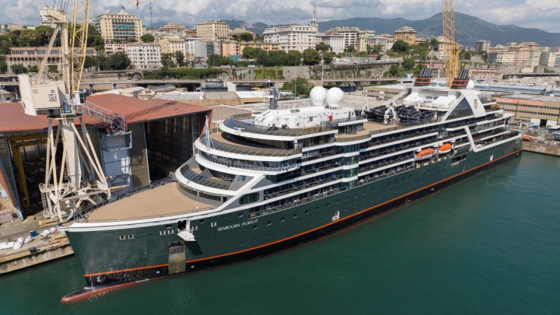 Seabourn Pursuit