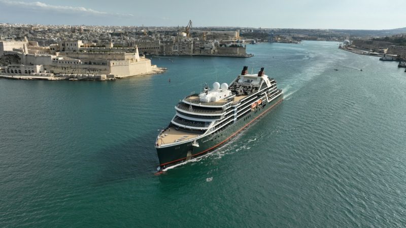Seabourn-Pursuit