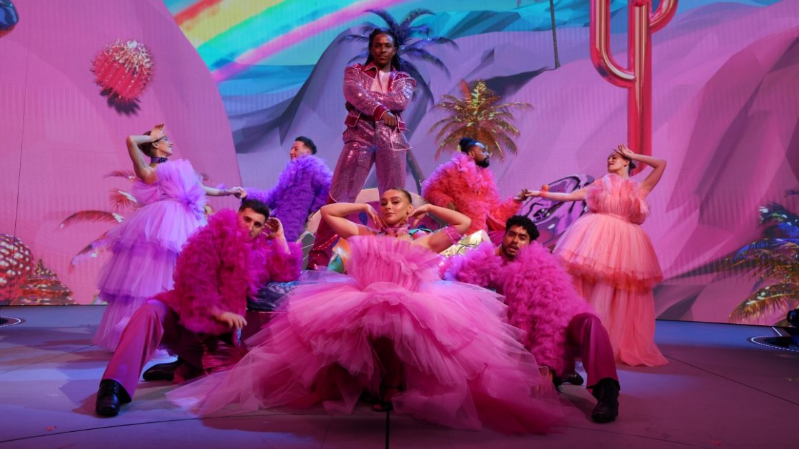 entretenimento do Celebrity Ascent