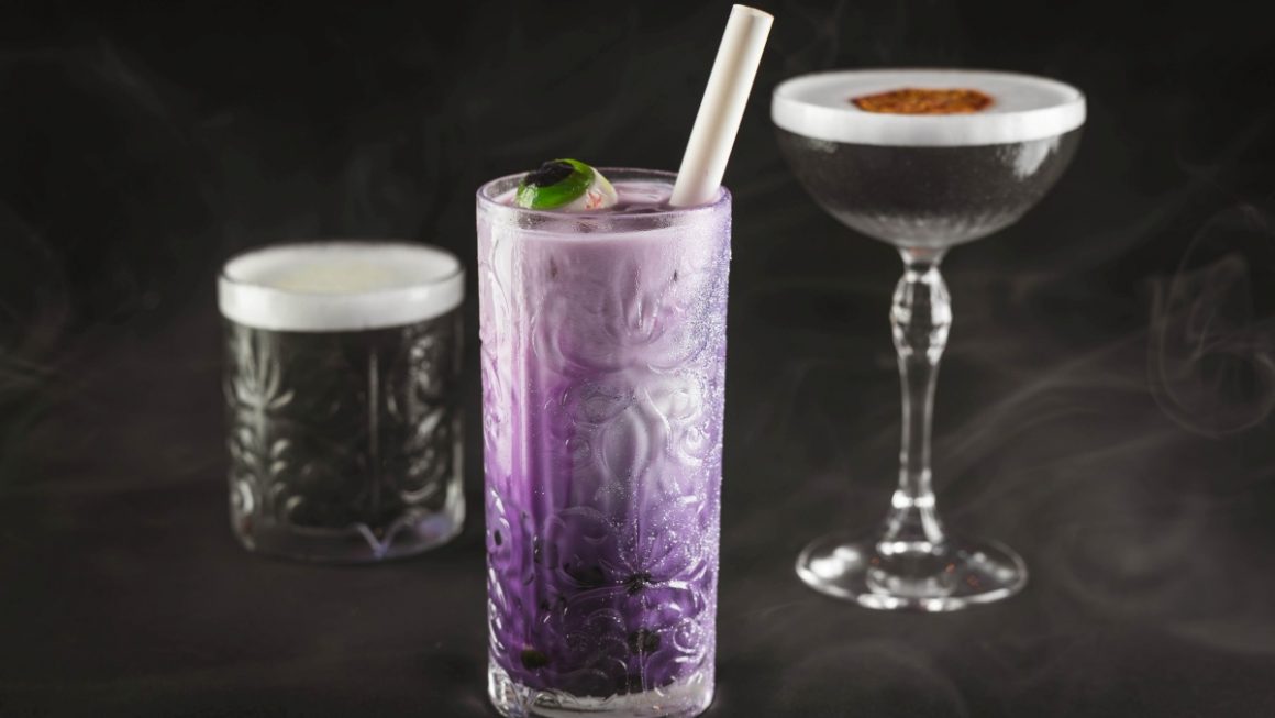 Haunted Mansion Parlor - Beverages