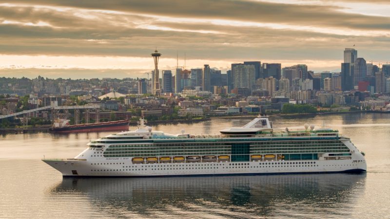 navio Serenade of the Seas em Seattle