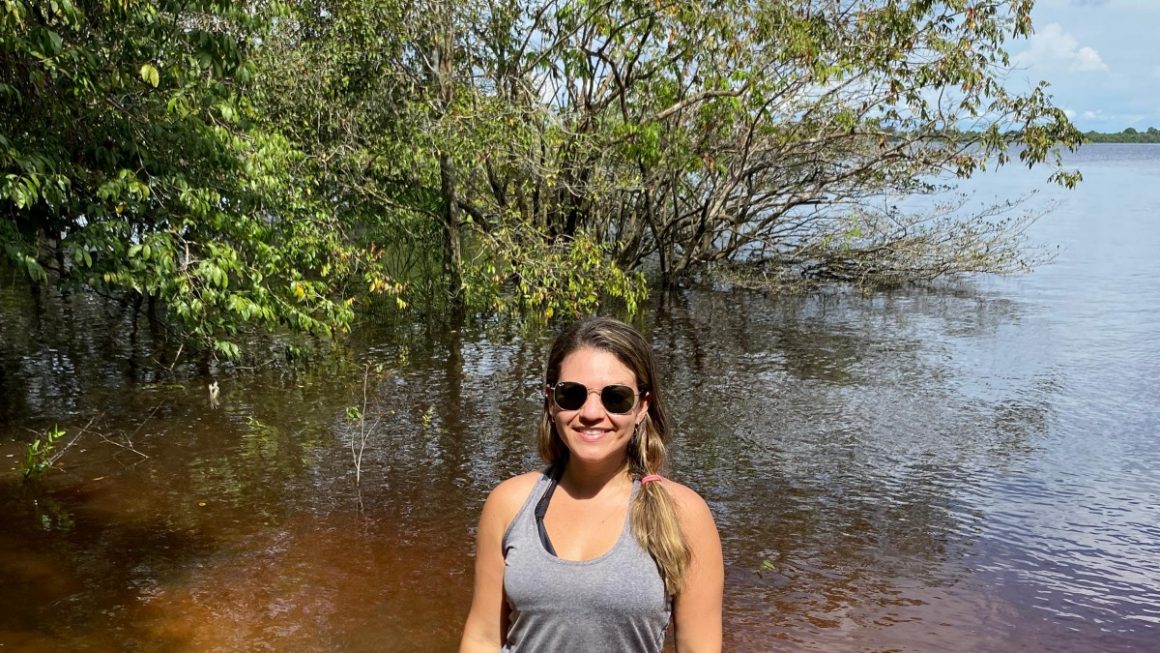 Nicole em cruzeiro na Amazônia