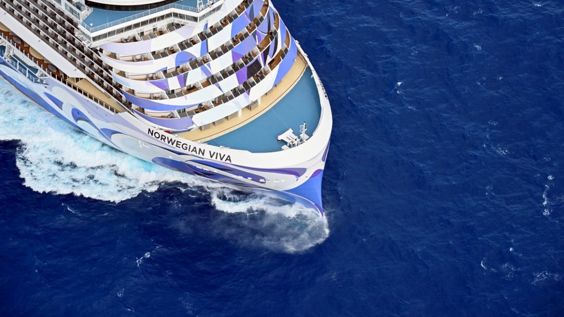 Imagem aérea do navio Norwegian Viva