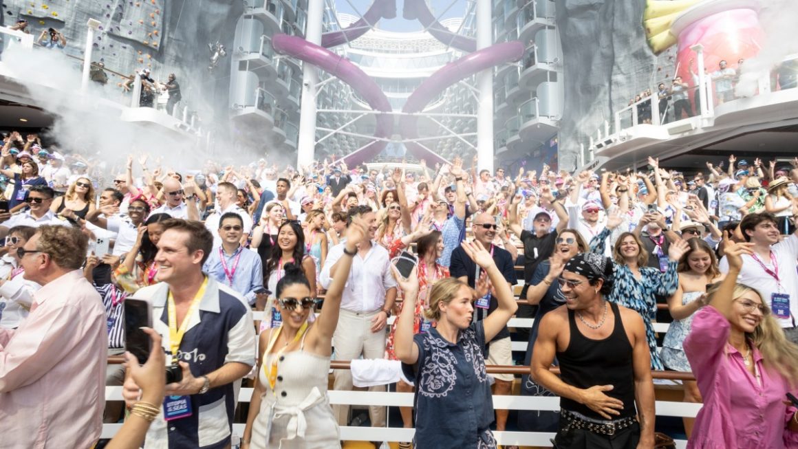 batismo do Utopia of the Seas