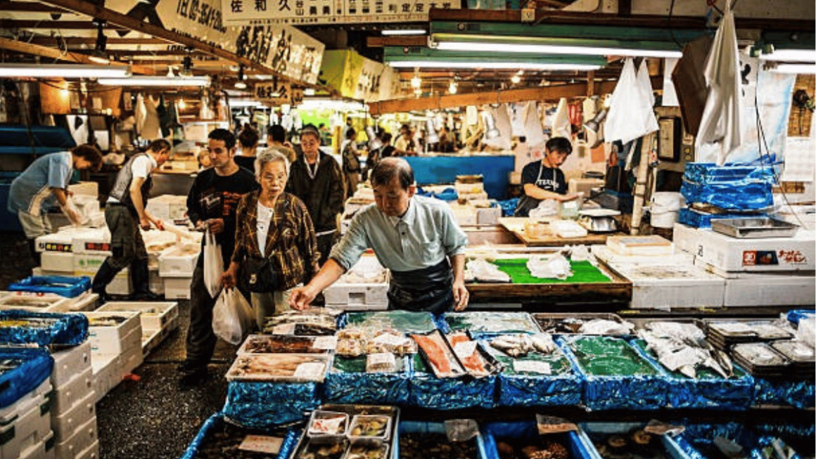 Mercado Externo de Tsukiji no Japão