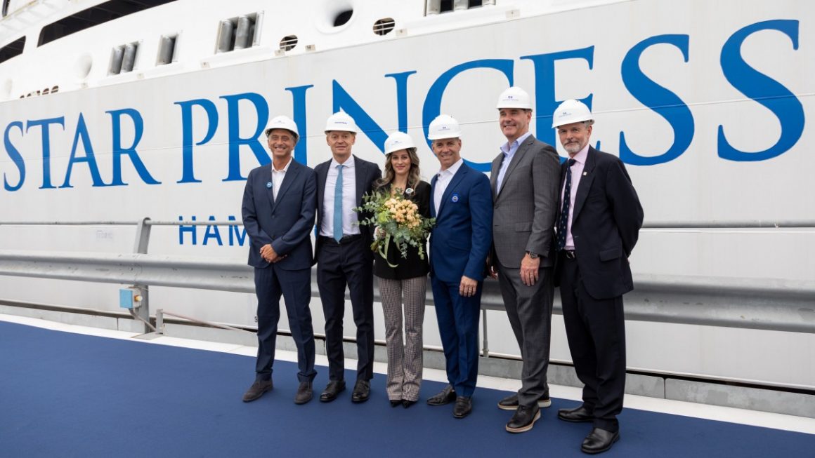 Star Princess Incendiu Star Princess realiza cerimônia de flutuação - Krooze
