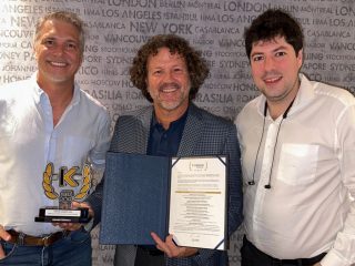Diretores da Krooze com Carlos Herrero, Regional Sales Director Latin America & The Caribbean da AmaWaterways