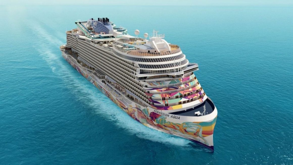 Navio Norwegian Aqua