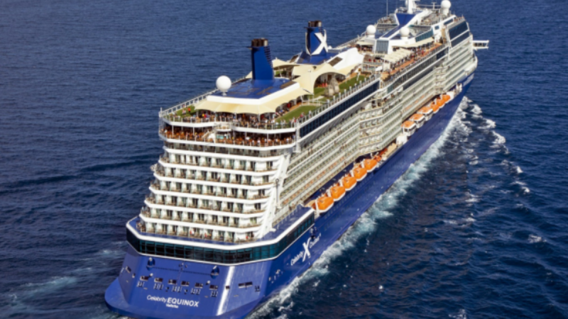 Navio Celebrity Equinox