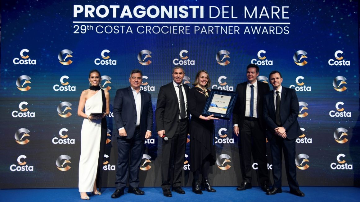 Agências brasileiras são premiadas em evento da Costa em Milão.