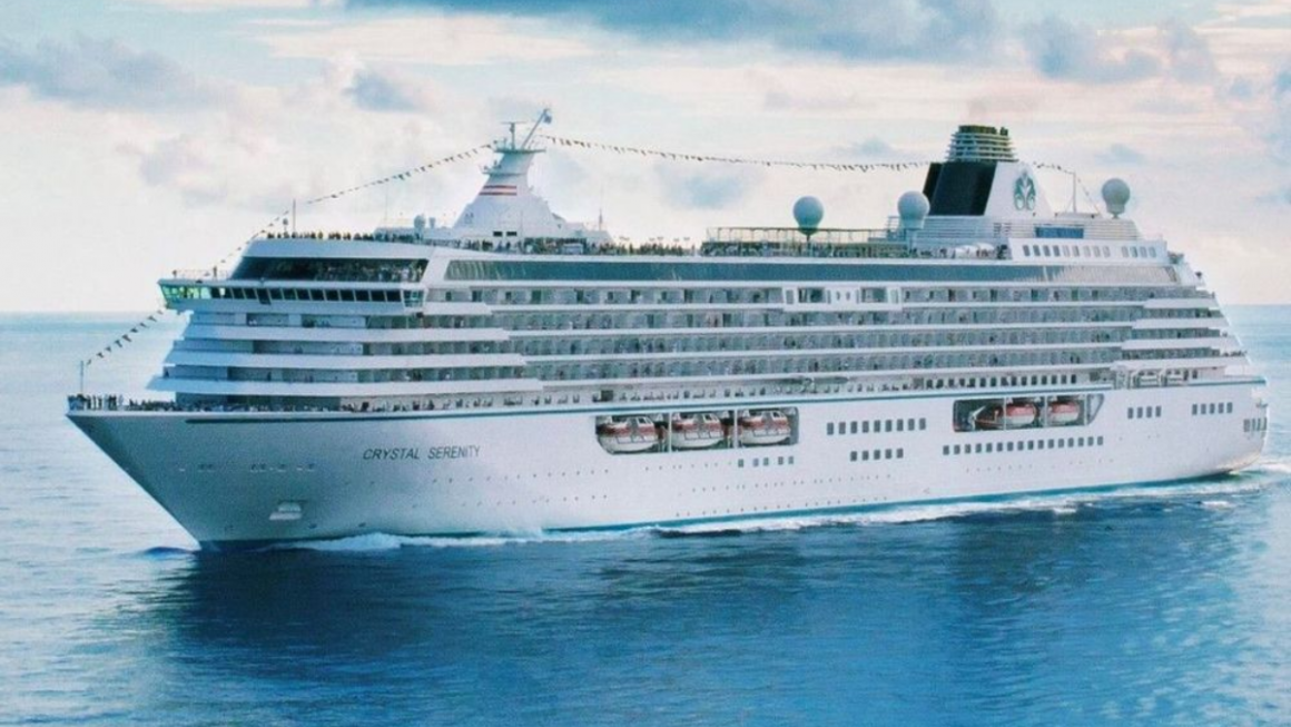 Navio Crystal Serenity para viajar em 2027