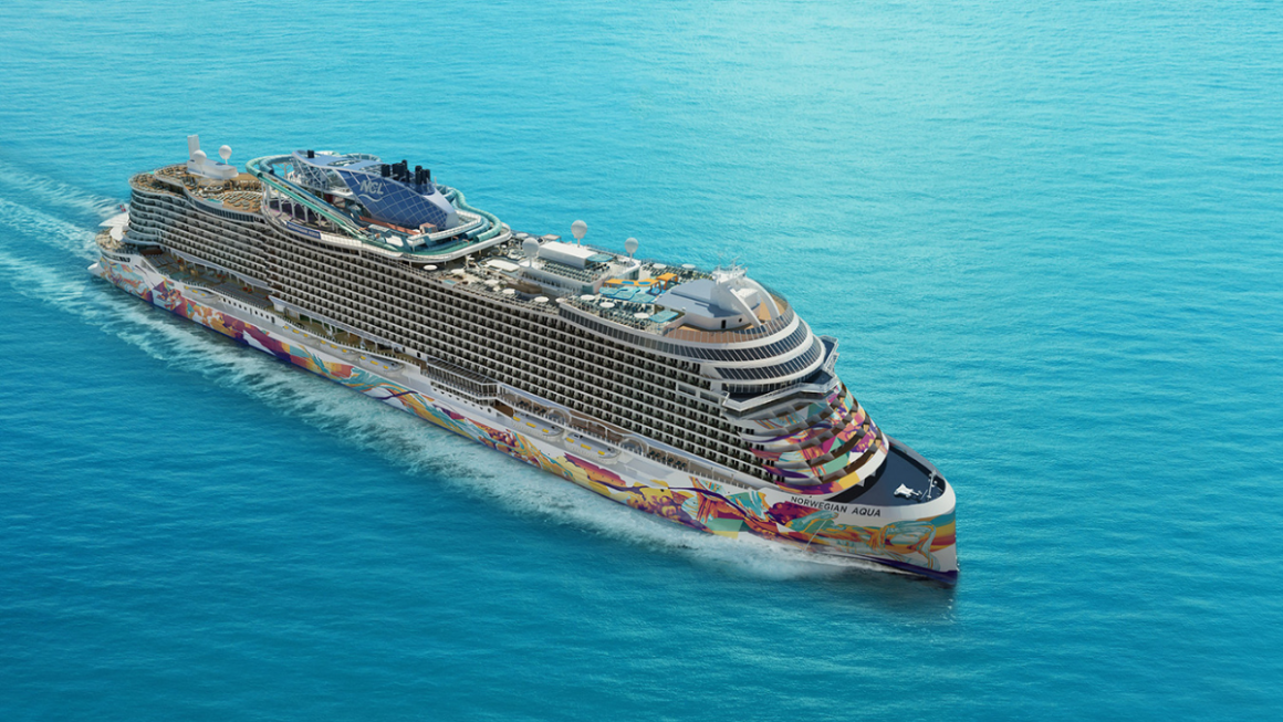 Navio Norwegian Aqua
