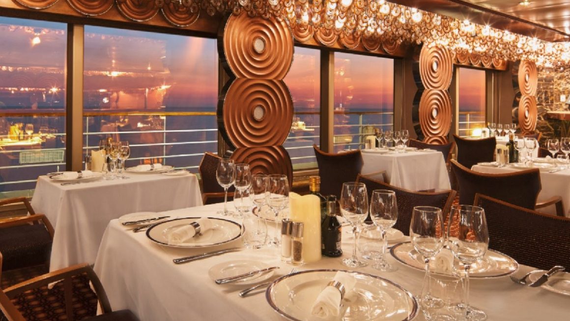 Restaurante do navio Costa Favolosa