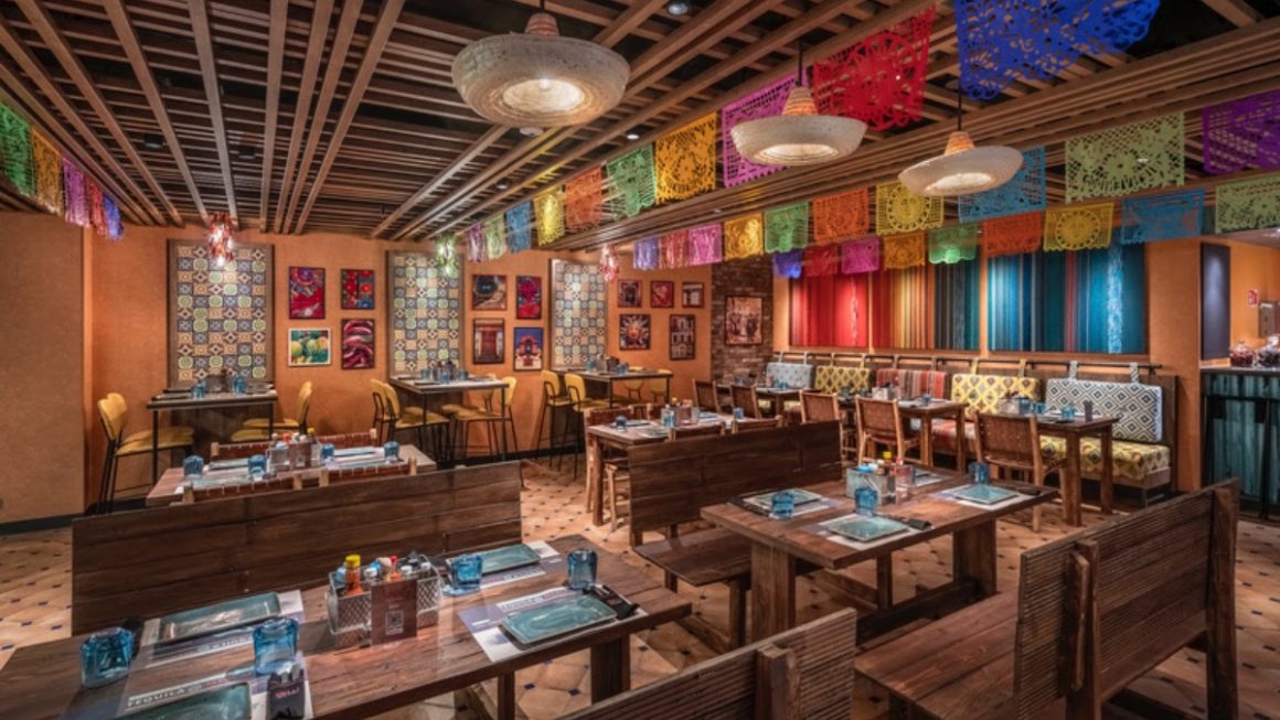 HOLA! Tacos & Cantina