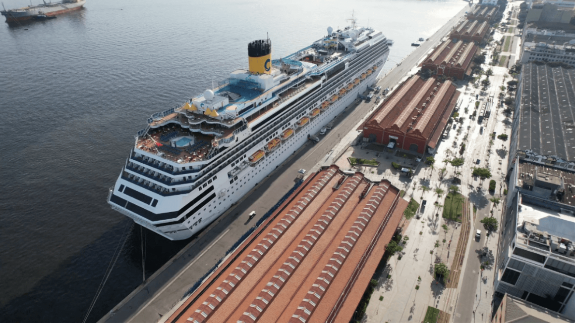 Navio Costa Favolosa