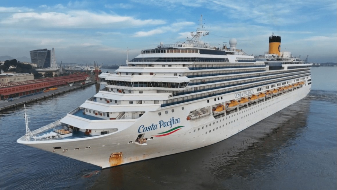 Navio Costa Pacífica