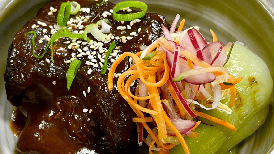 Slow Cooked Korean BBQ Beef Short Rib