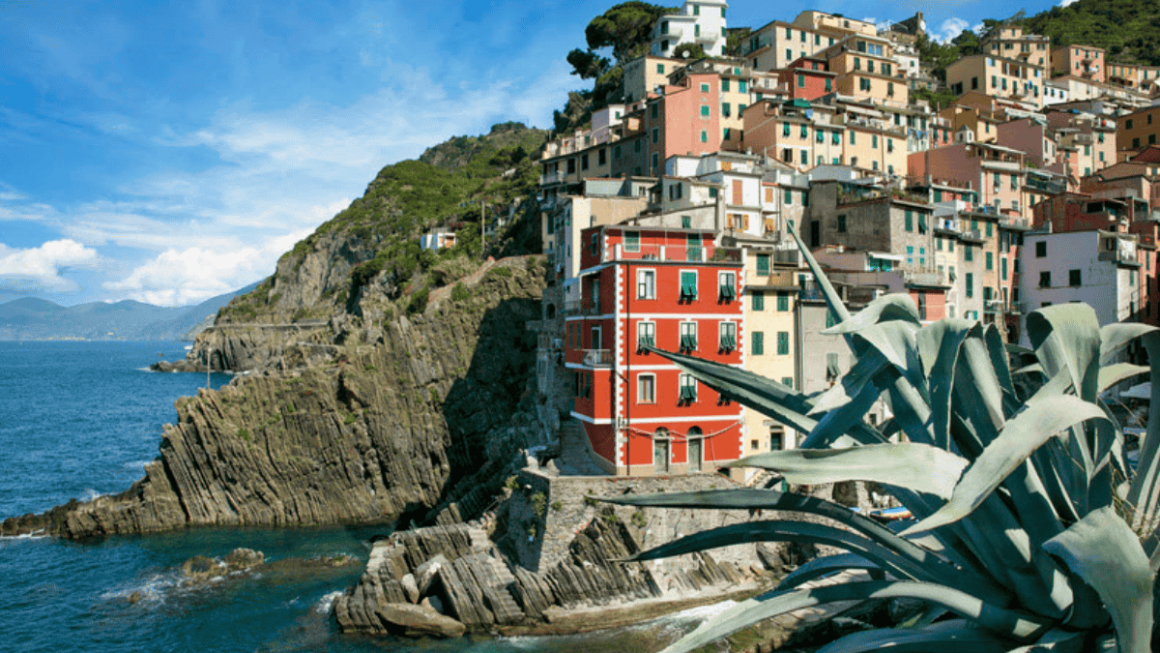La Spezia, porta de entrada para Cinque Terre, na Itália