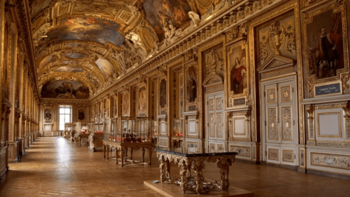 Museu do Louvre