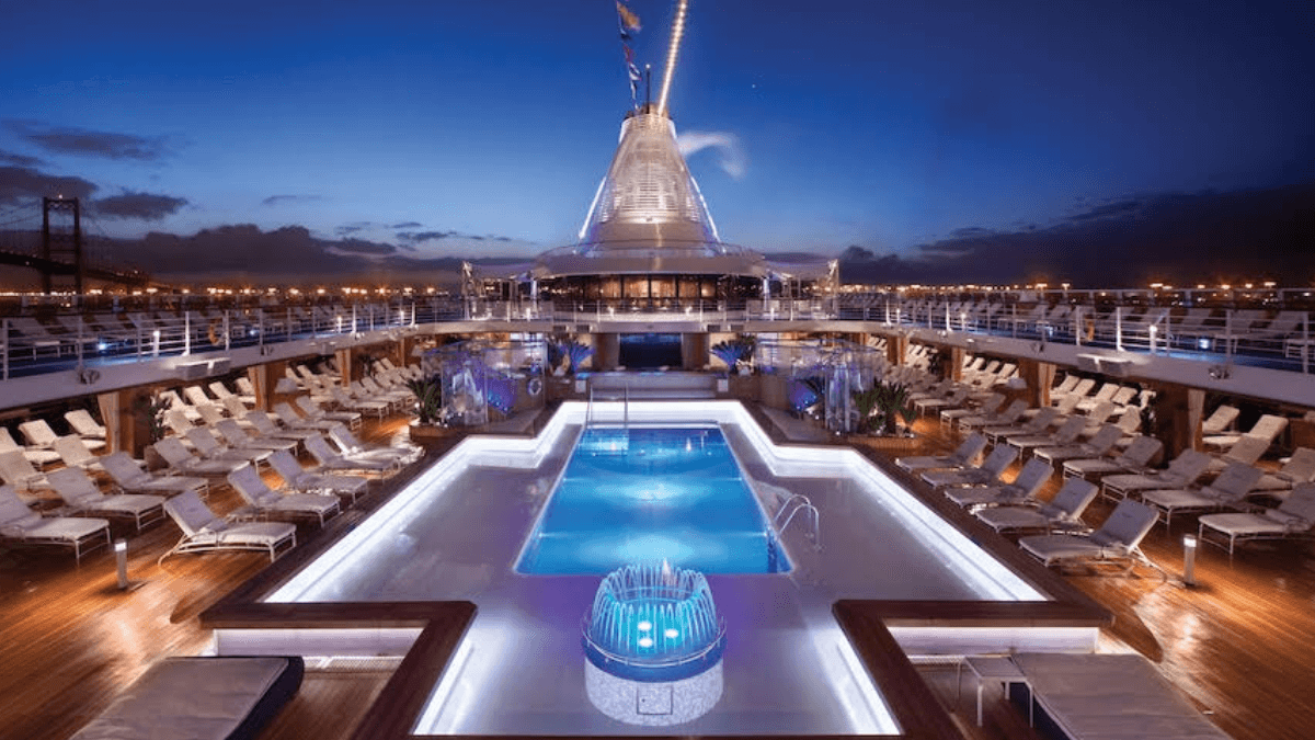 Cia Pool Roteiro Oceania Cruises roteiros focados no eclipse solar 2026