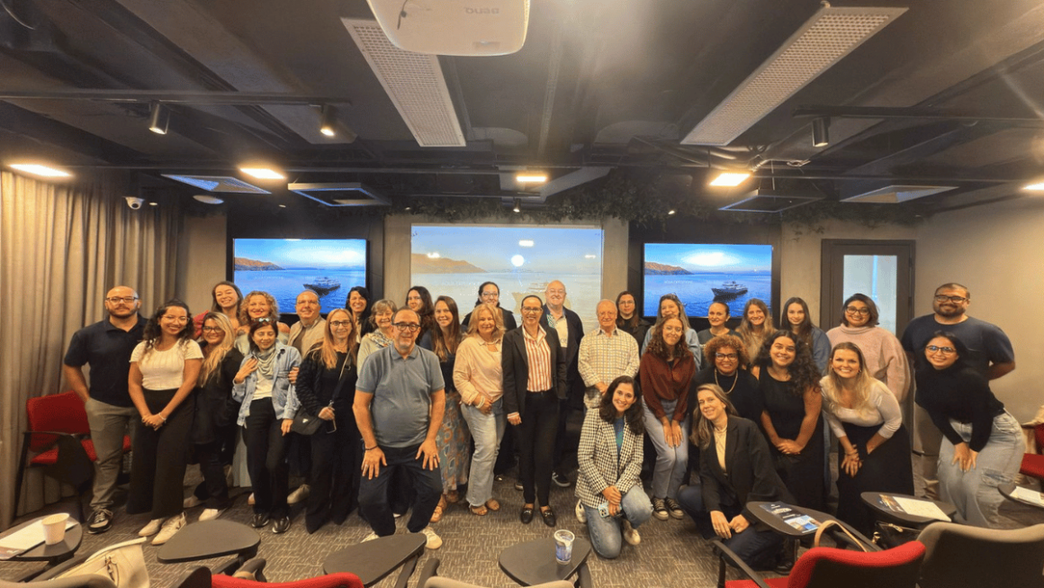 Equipe Velle em treinamento do Norwegian Aqua