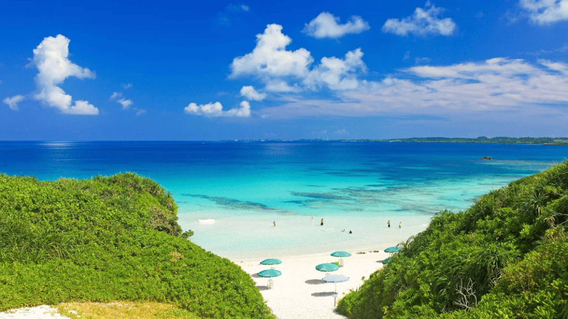 Yonaha Maehama Beach 