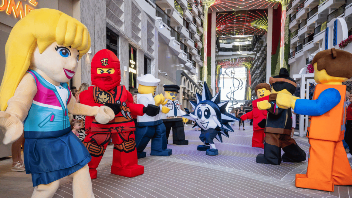 MSC World America LEGO Family Parade- Credit Anthony Devlin, Getty Images for MSC Cruises