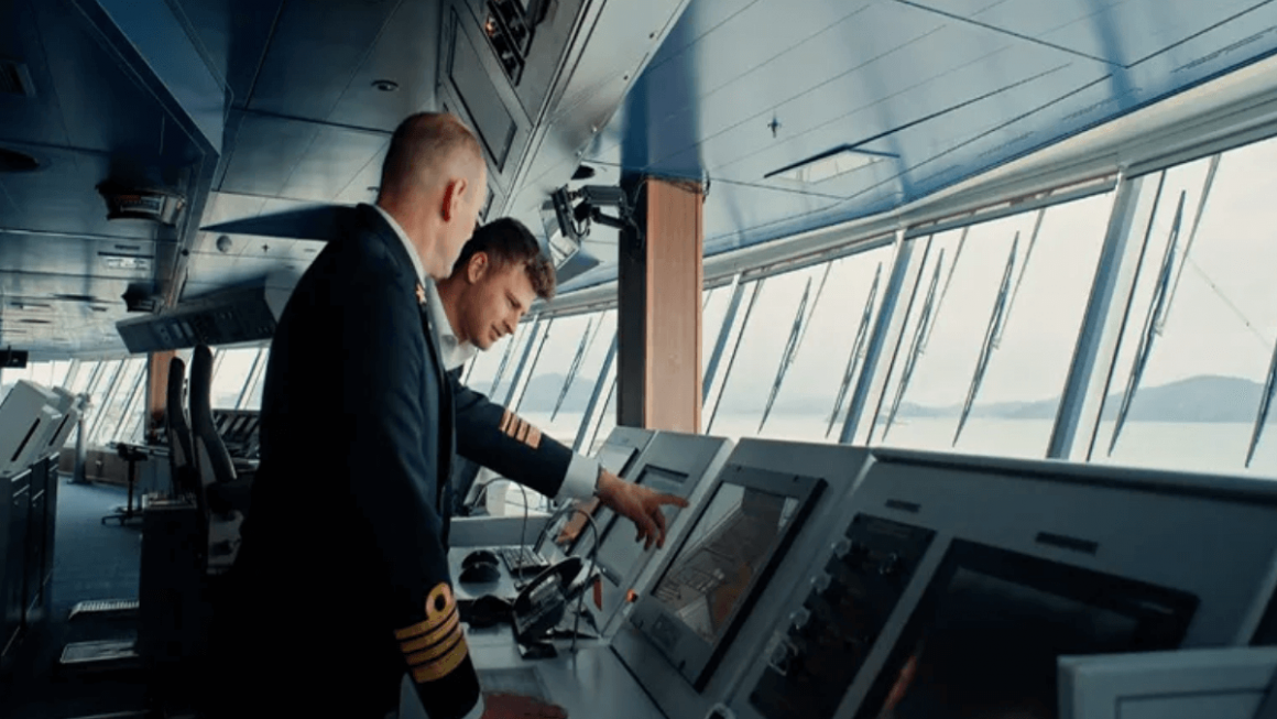 Conheça a ponte de controle dos navios da Holland America