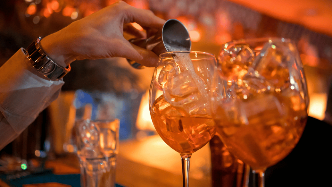 Aperol Spritz com a Costa Cruzeiros