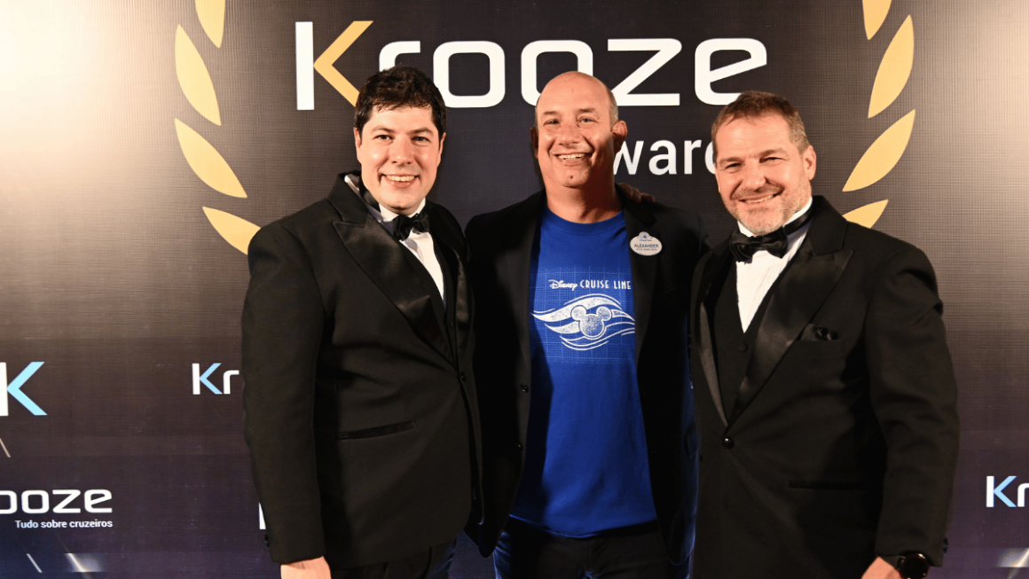 Paulo Papoy (Krooze), Alexander Haim (DCL) e Luiz Vieira (Krooze)

krooze