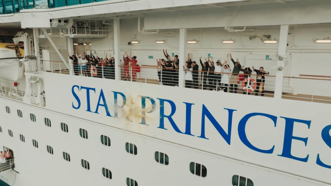 Cerimônia de batismo da Star Princess