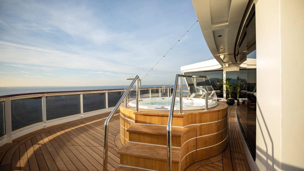 suite regent seven seas