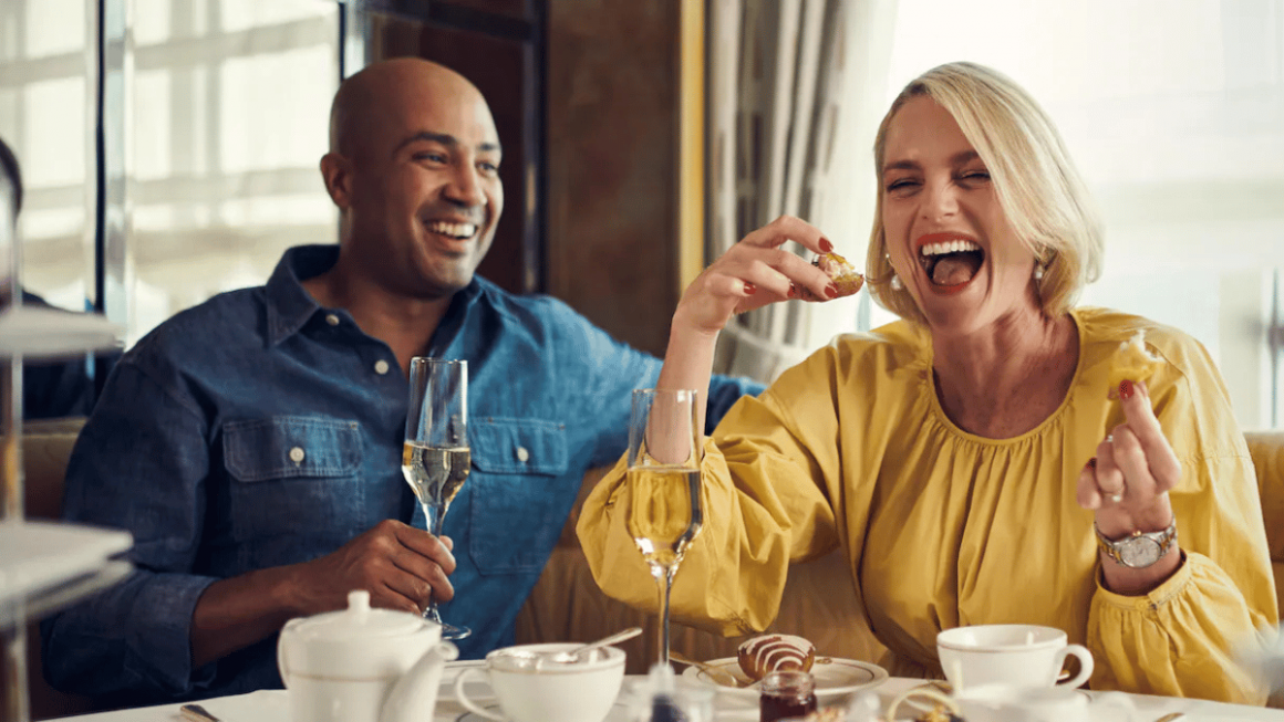 Treat Yourself, On Us promoção de Black friday