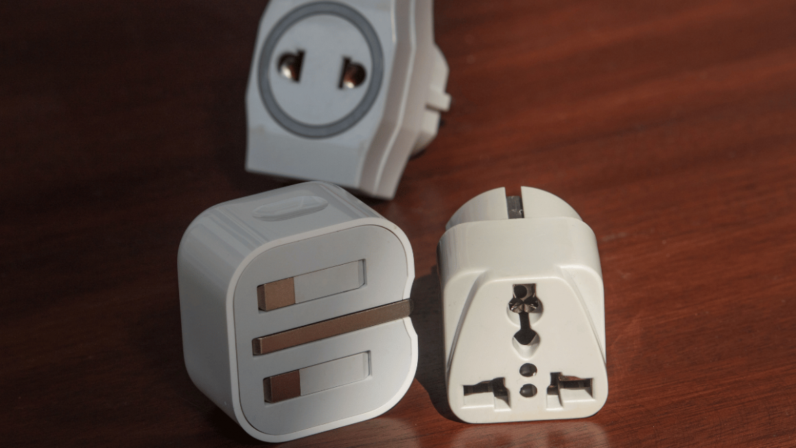 Adaptador de tomada em cruzeiro