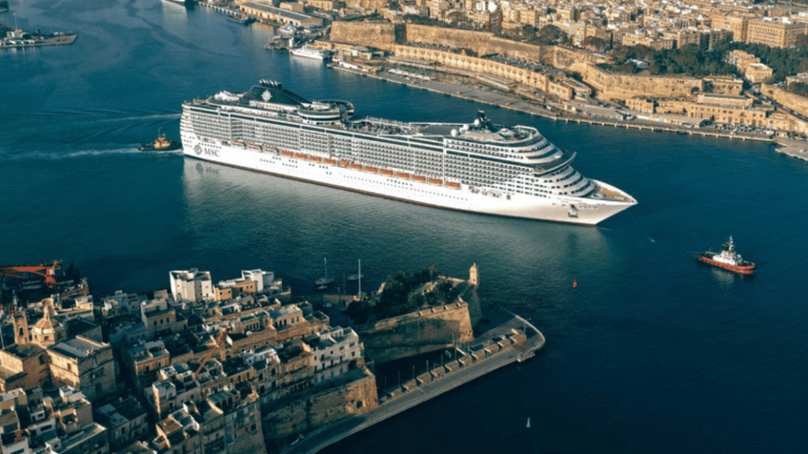 MSC Splendida MSC Yacht Club