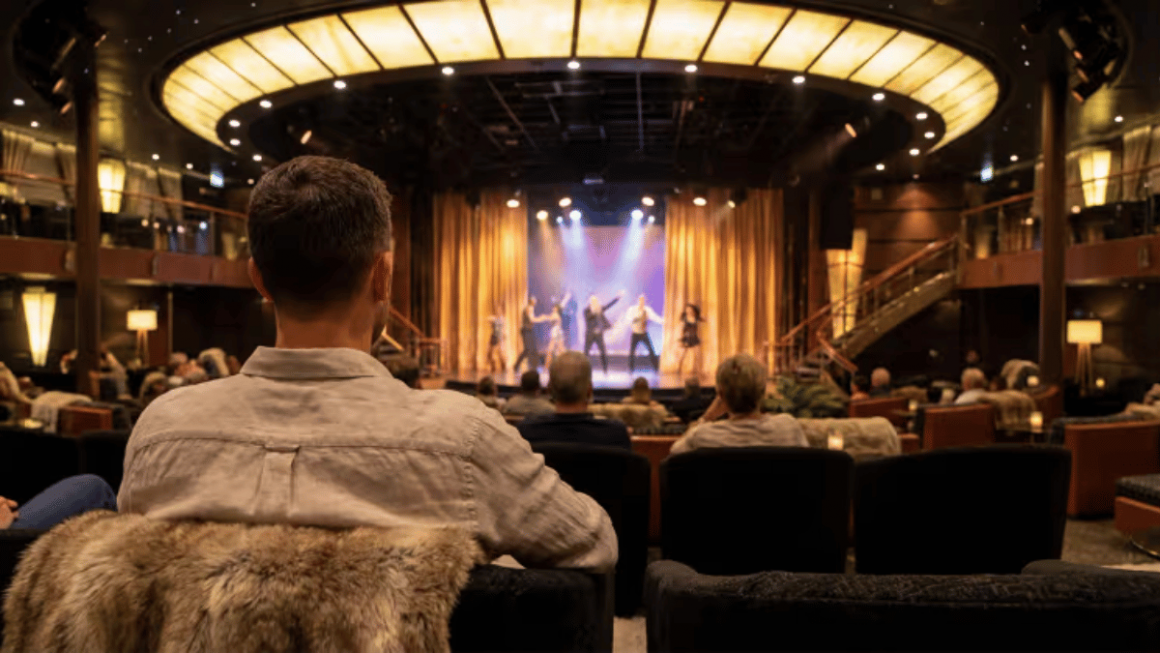 Art & Performance no cruzeiro
