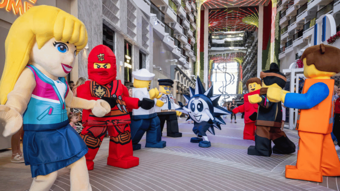 LEGO Family Parade, MSC World America
