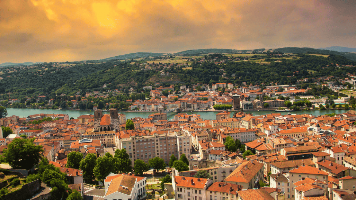 Lançamento Emerald Cruises: cruzeiros em português pelo sul da França em 2027
