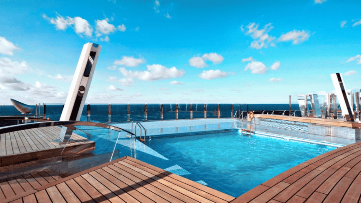 Piscina da Popa do MSC Divina