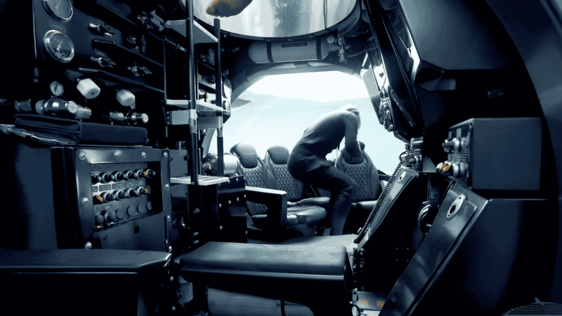 Dentro do submarino