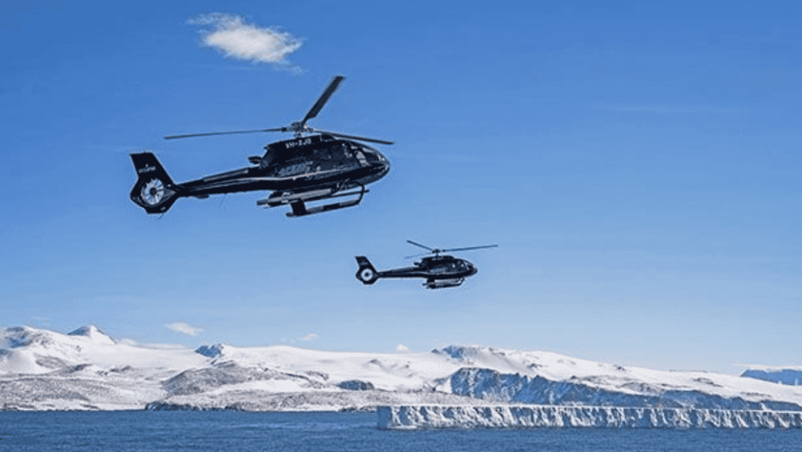 Vista para o navio do helicóptero