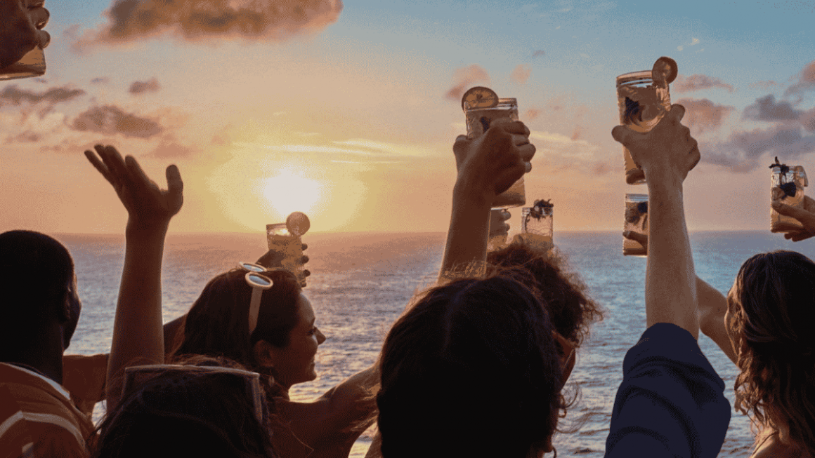 Turks & Caicos – Aperitivo de Rum ao Pôr do Sol