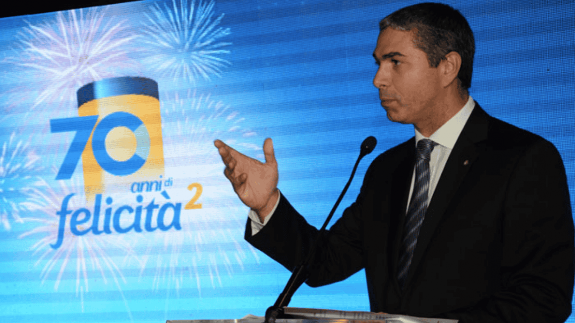 Dario Rustico no aniversário da Costa Cruzeiros